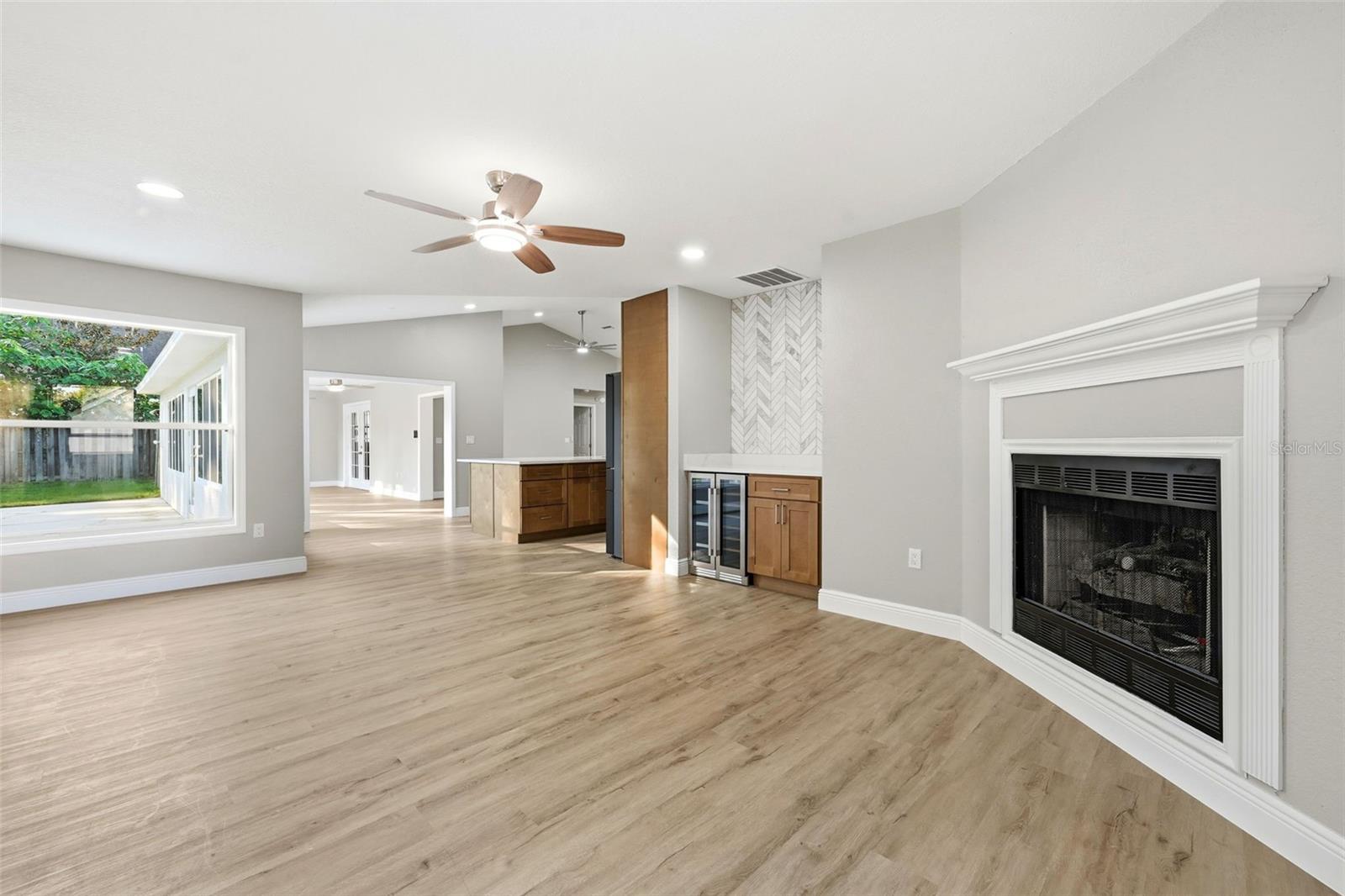 ROSEWOODS - Residential