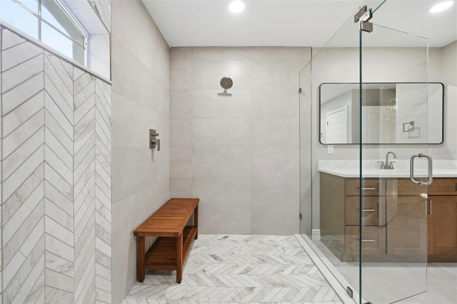 ROSEWOODS - Residential