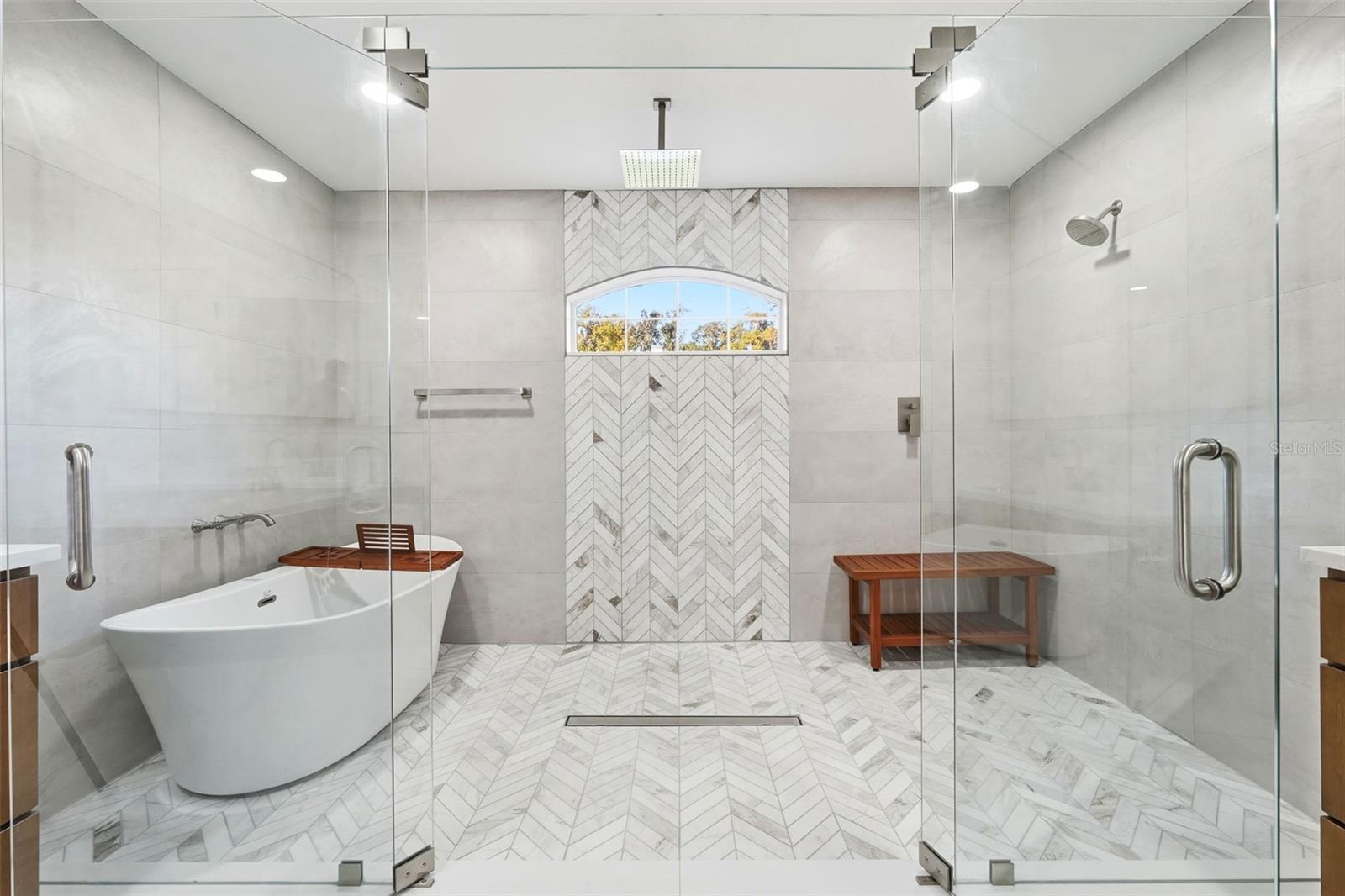 ROSEWOODS - Residential