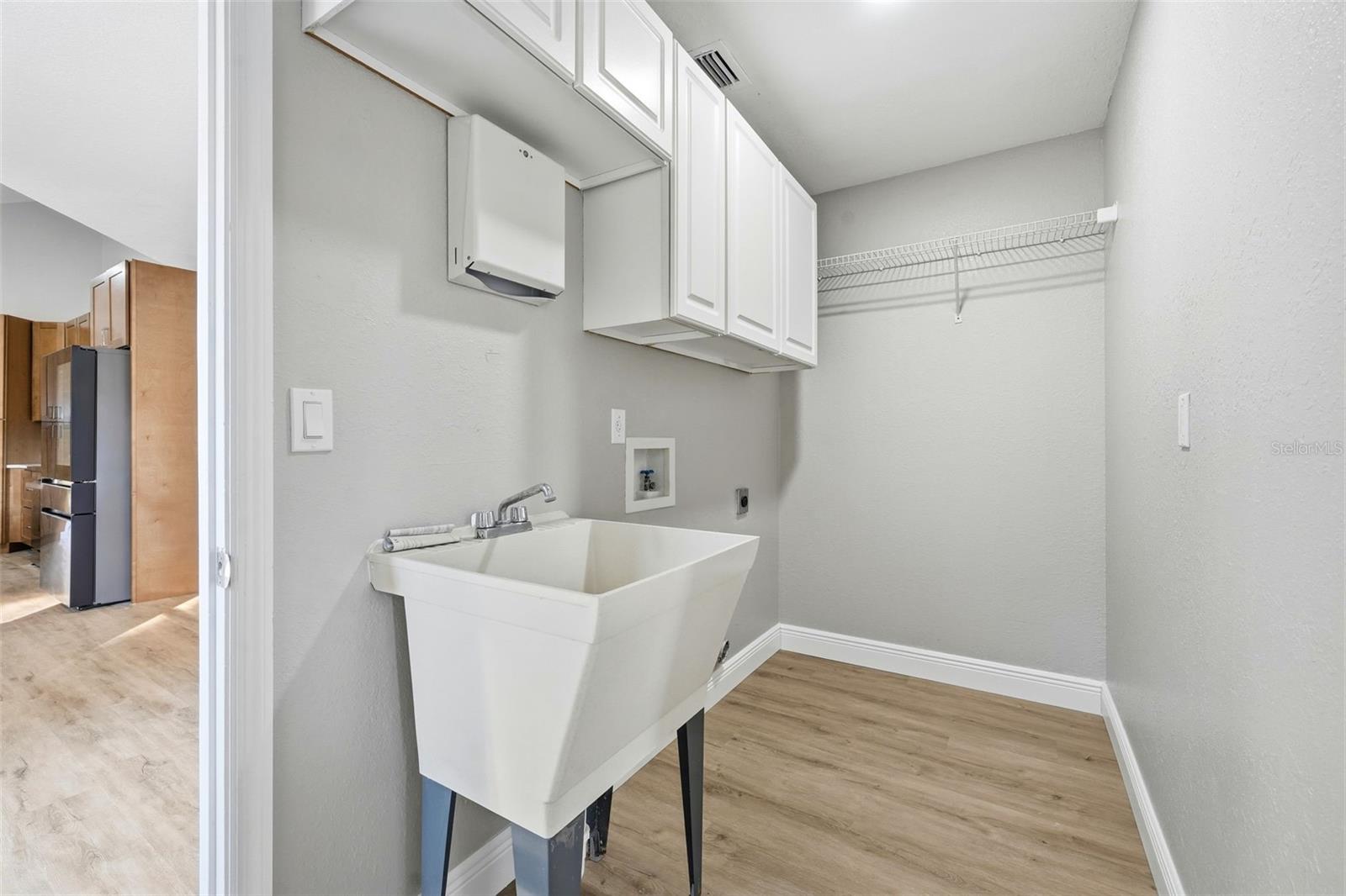 ROSEWOODS - Residential