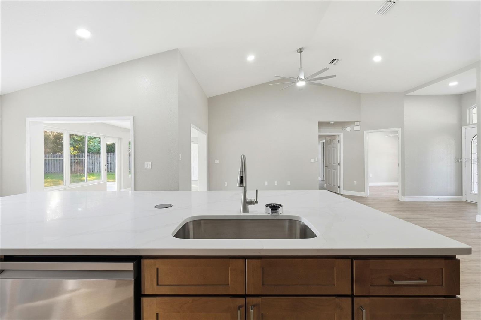 ROSEWOODS - Residential