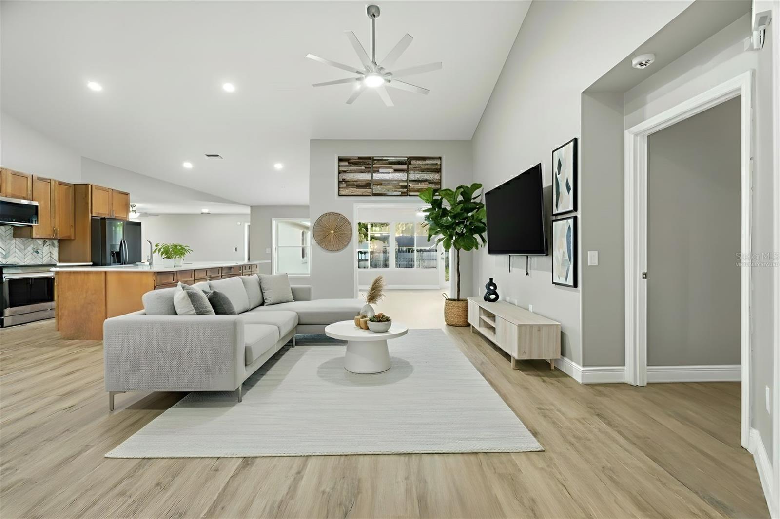 ROSEWOODS - Residential