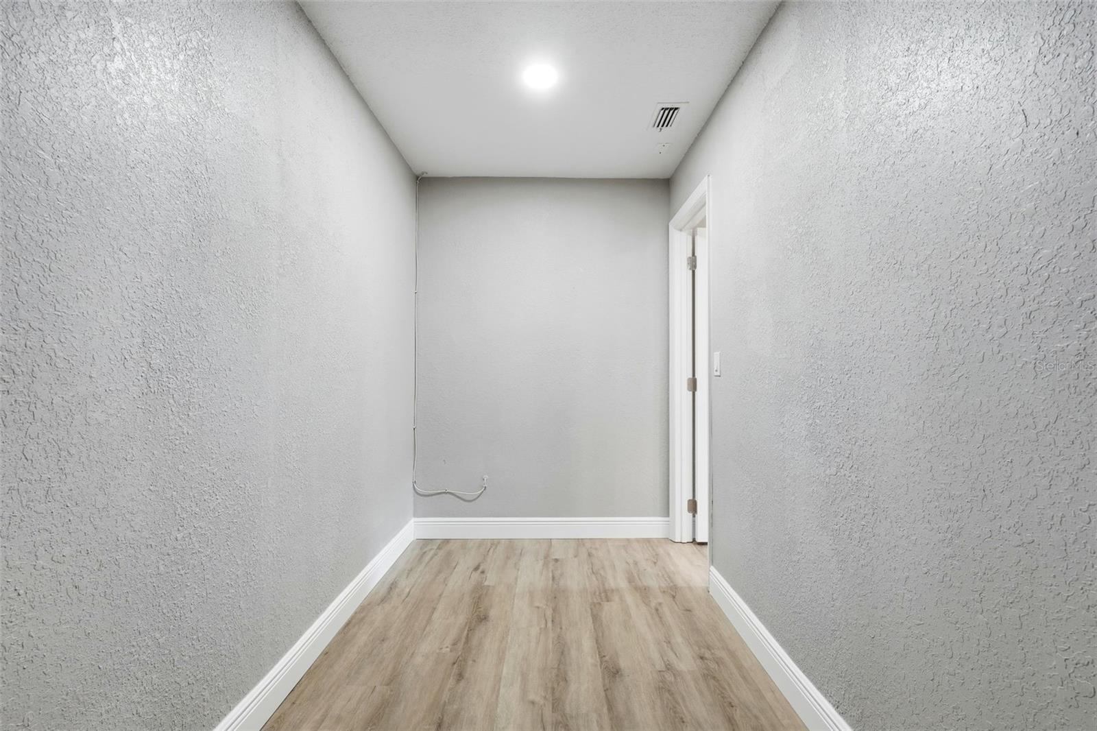 ROSEWOODS - Residential