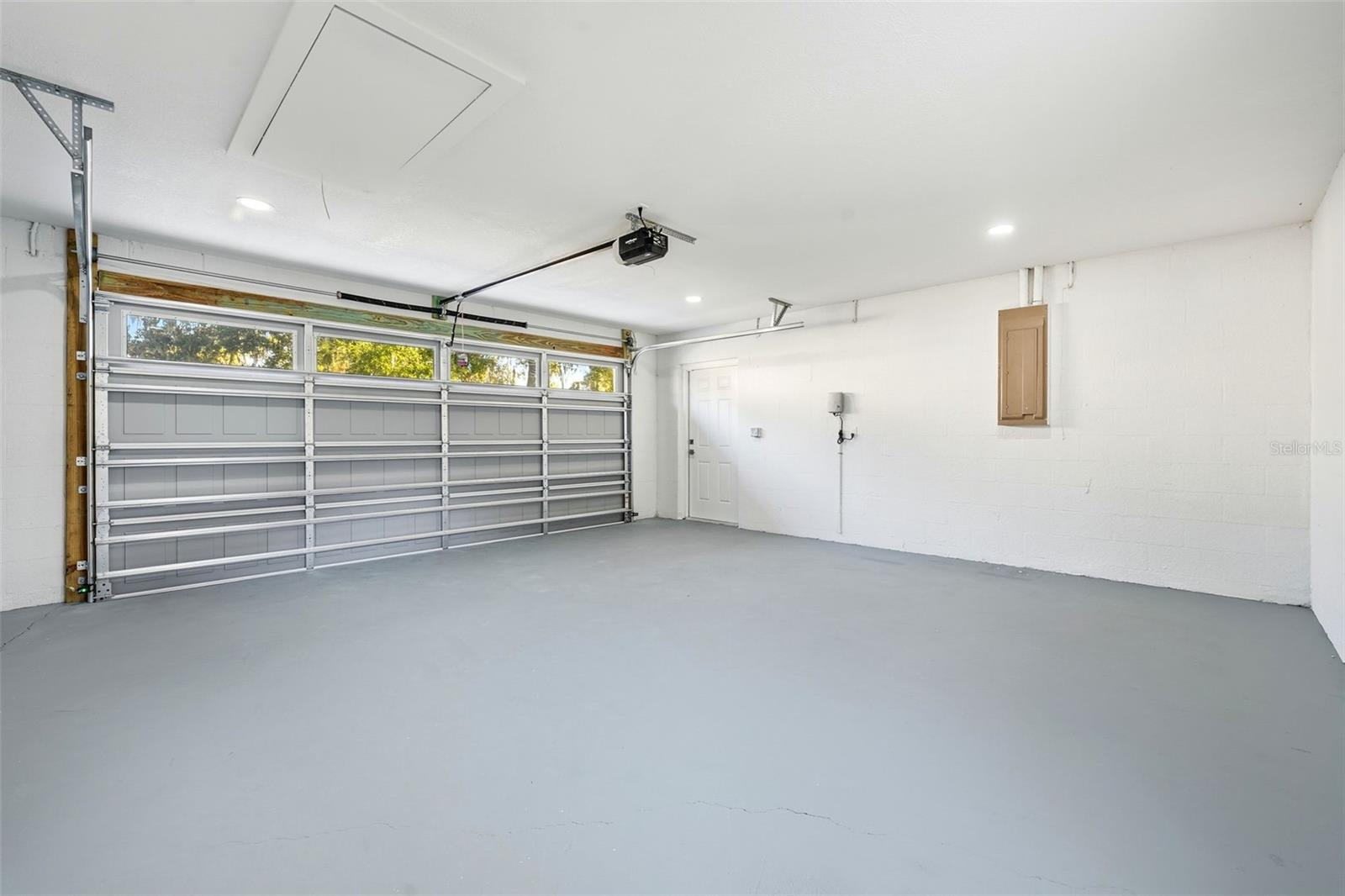 ROSEWOODS - Residential