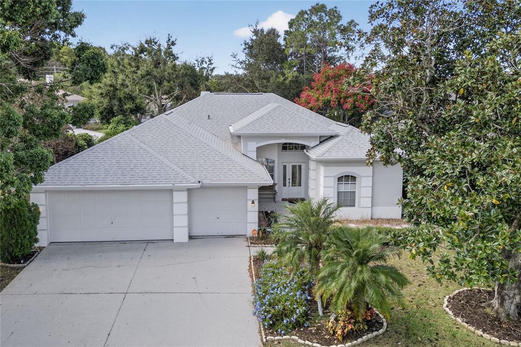 Photo of 488 Bridle Path Way, Tarpon Springs, FL 34688 (MLS # TB8416273)
