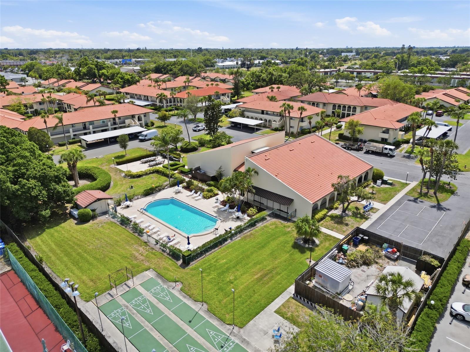 VILLAGE PLAZA SEC 3 - Residential
