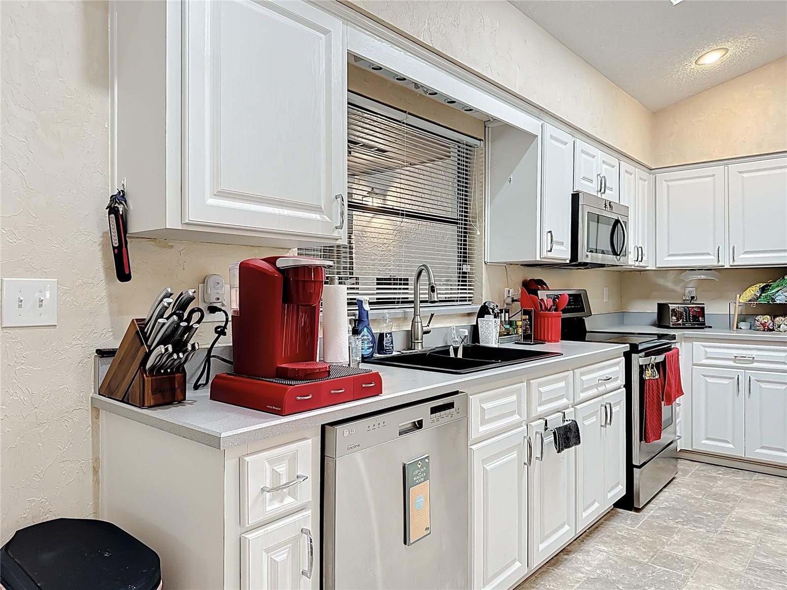 OAK FOREST UNIT 6 - Residential