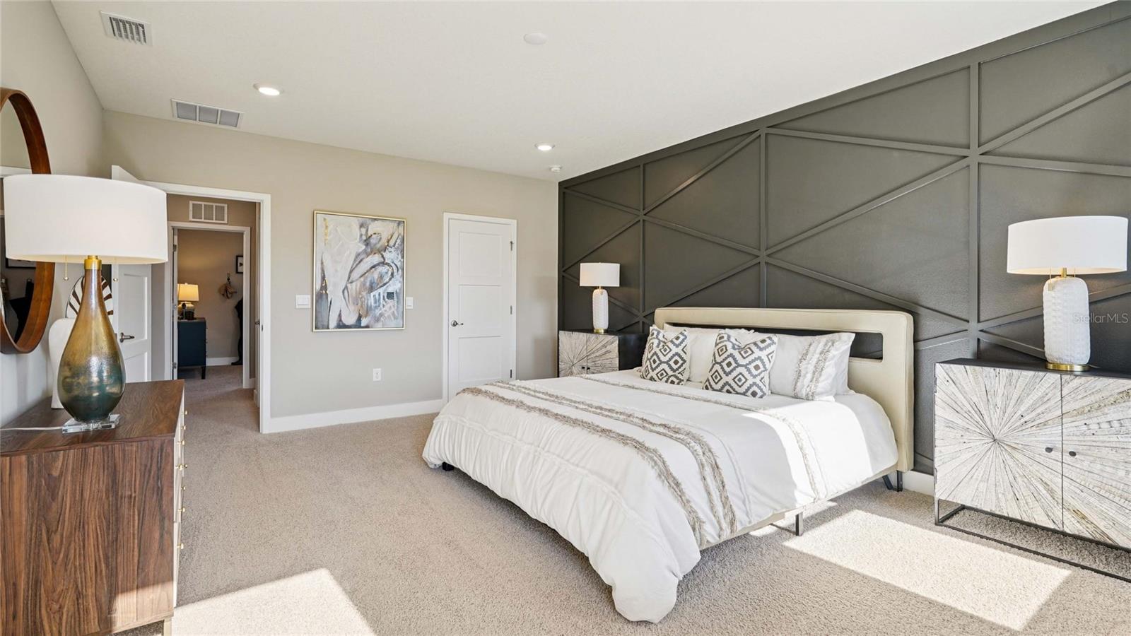 BUCHANAN TRAILS - Residential