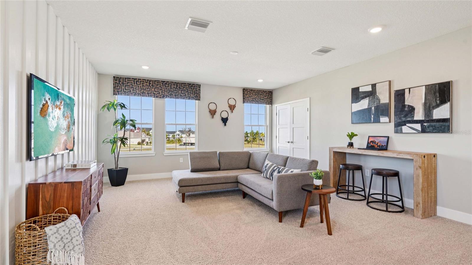 BUCHANAN TRAILS - Residential