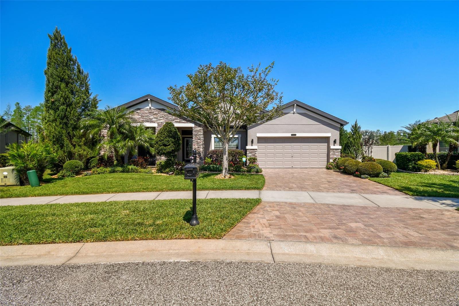 21627 PEARL CRESCENT COURT