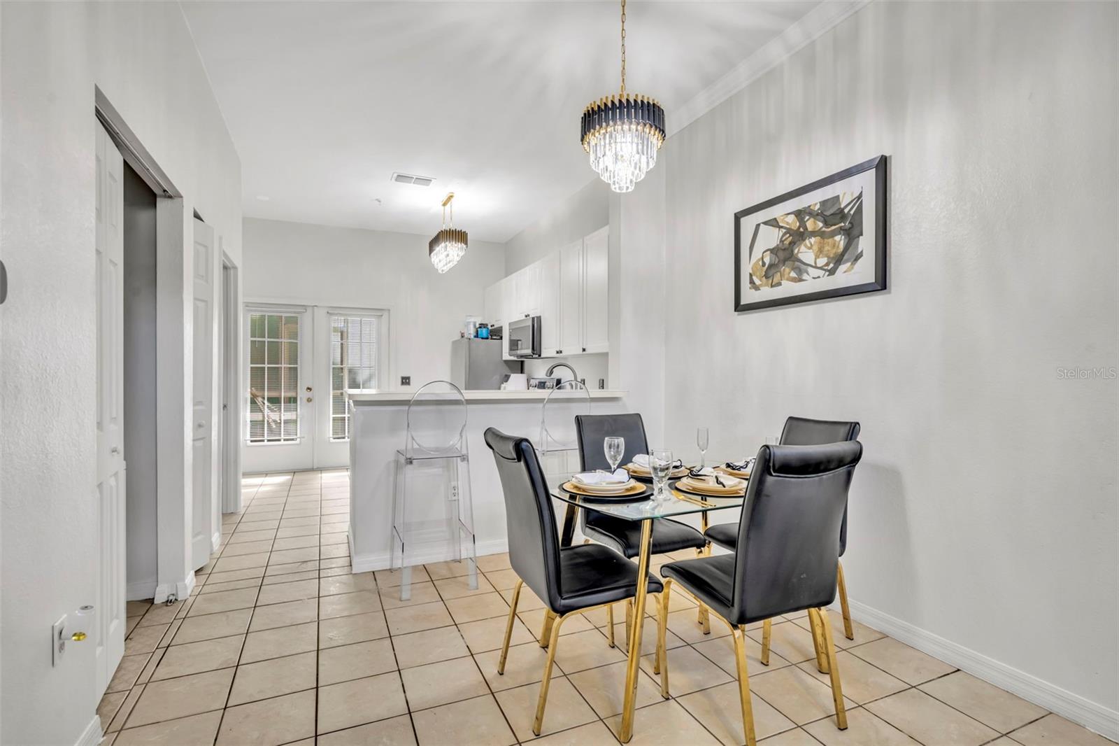 HUNTERS POINTE AT HUNTERS RESERVE A CONDO - Residential