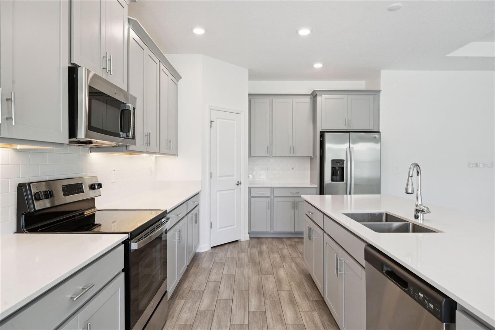 PINE GLEN - Residential