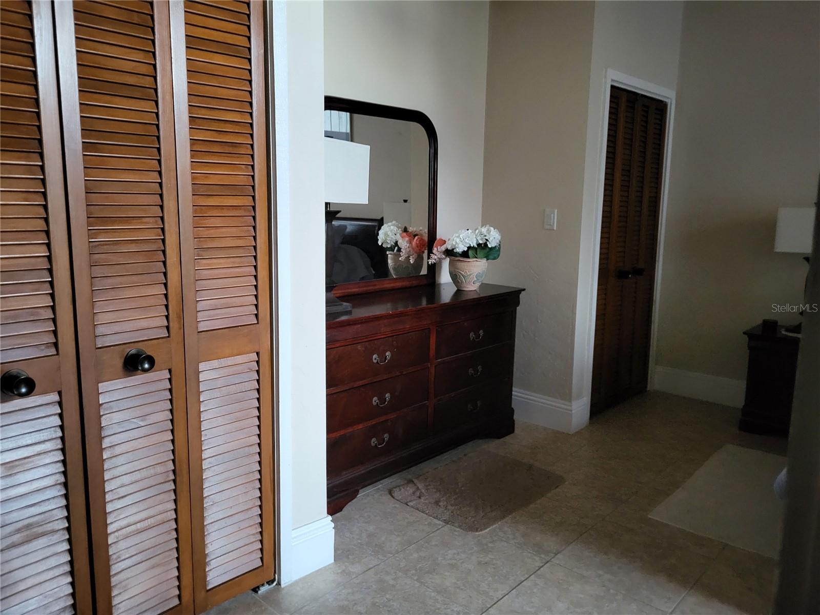 GRENELEFE CAMELOT CONDO PH 03 - Residential