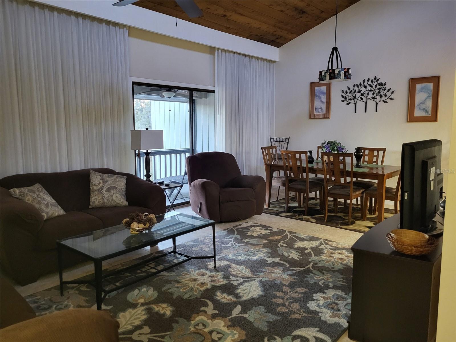 GRENELEFE CAMELOT CONDO PH 03 - Residential