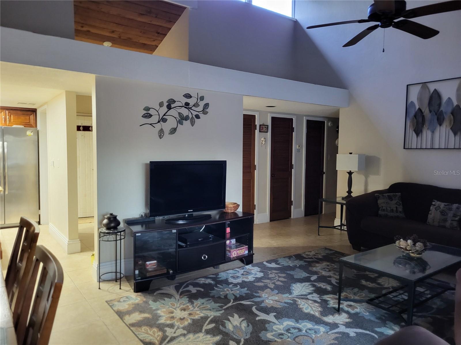 GRENELEFE CAMELOT CONDO PH 03 - Residential