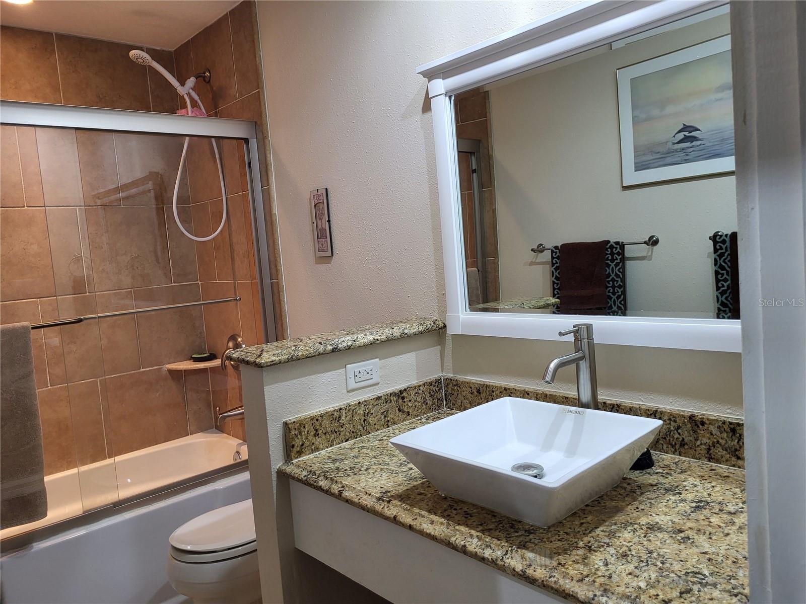 GRENELEFE CAMELOT CONDO PH 03 - Residential