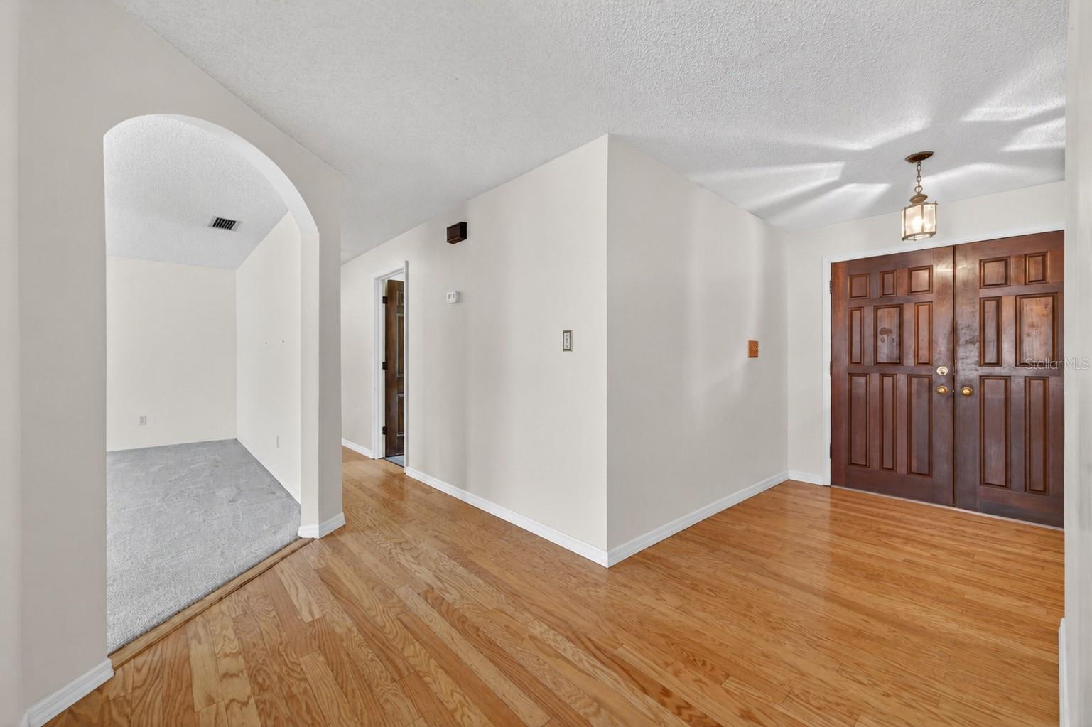 151 WHITE OAK CIRCLE