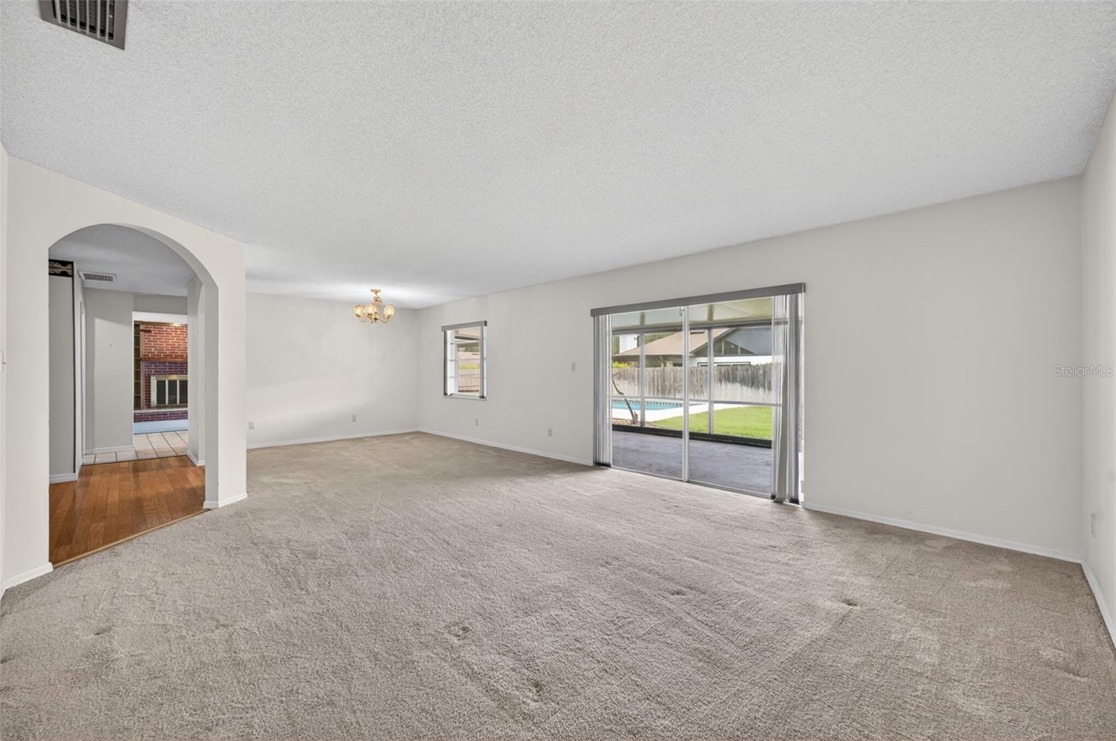 151 WHITE OAK CIRCLE