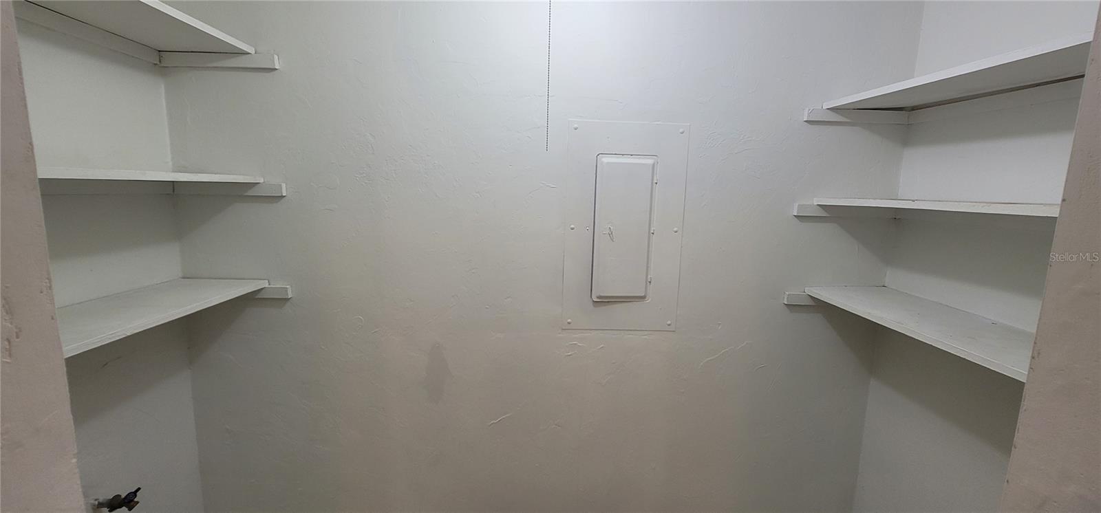 PHOENIX SUB NAPIER GRT - Residential Income