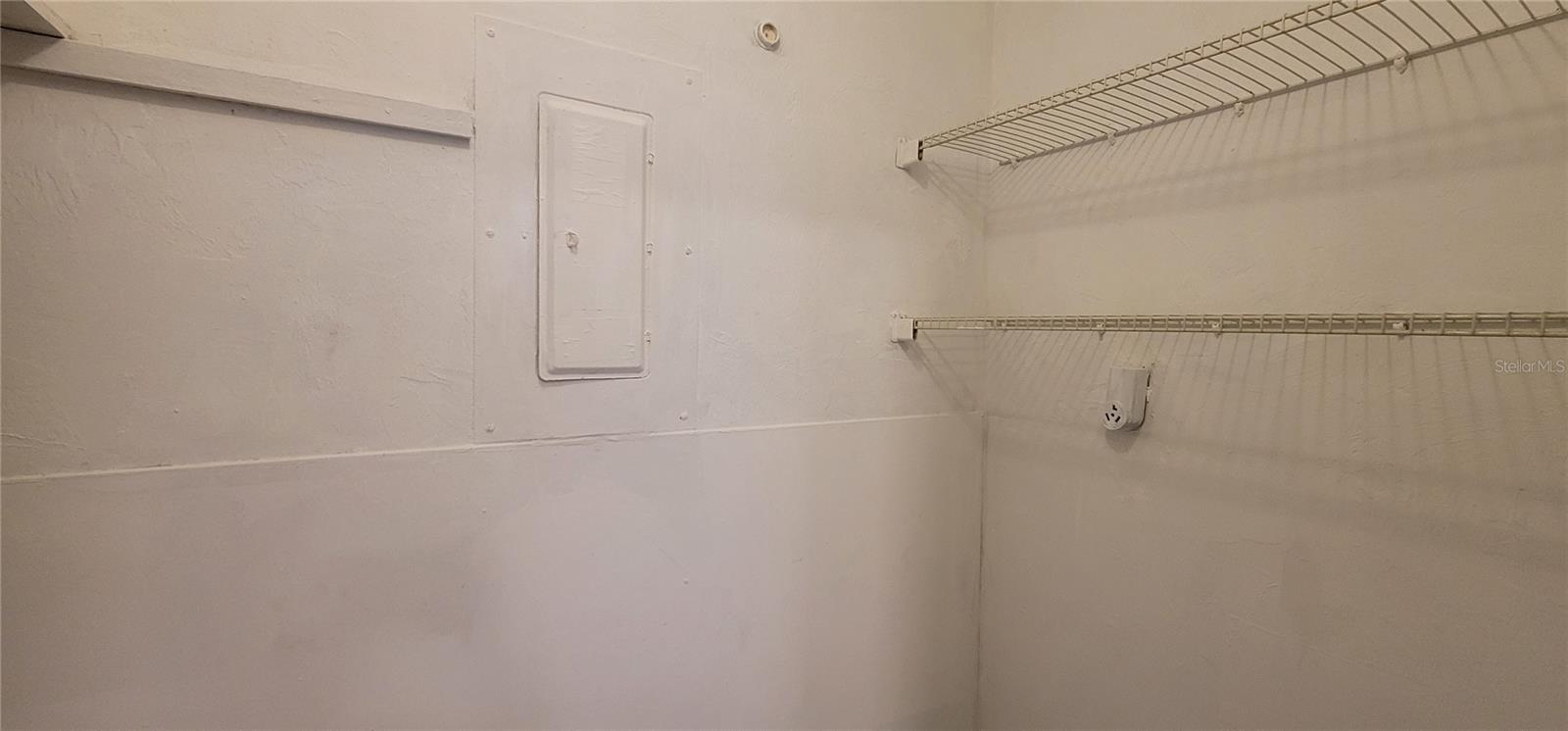 PHOENIX SUB NAPIER GRT - Residential Income