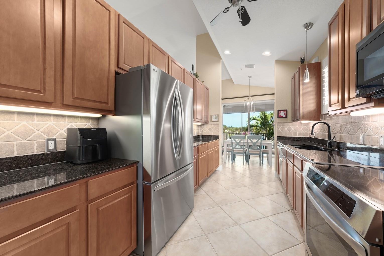 BLACKBURN HARBOR WATERFRONT VI - Residential