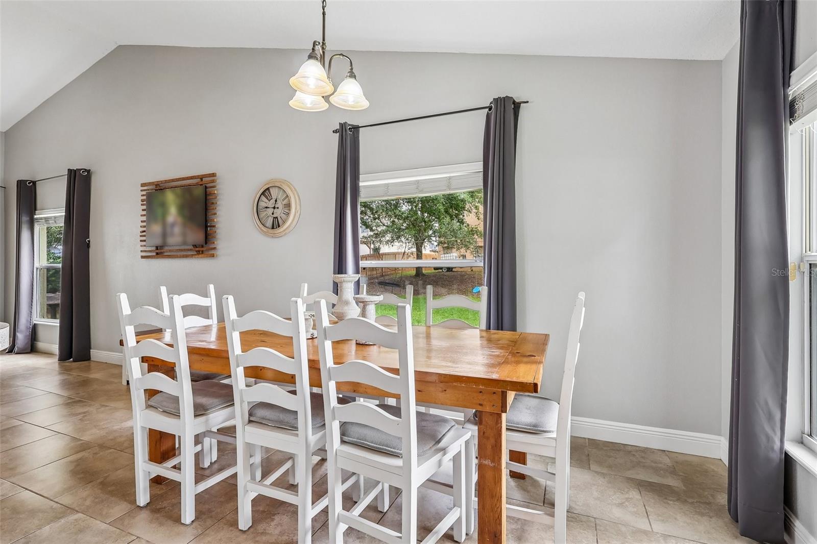 TAVARES CHELSEA OAKS - Residential
