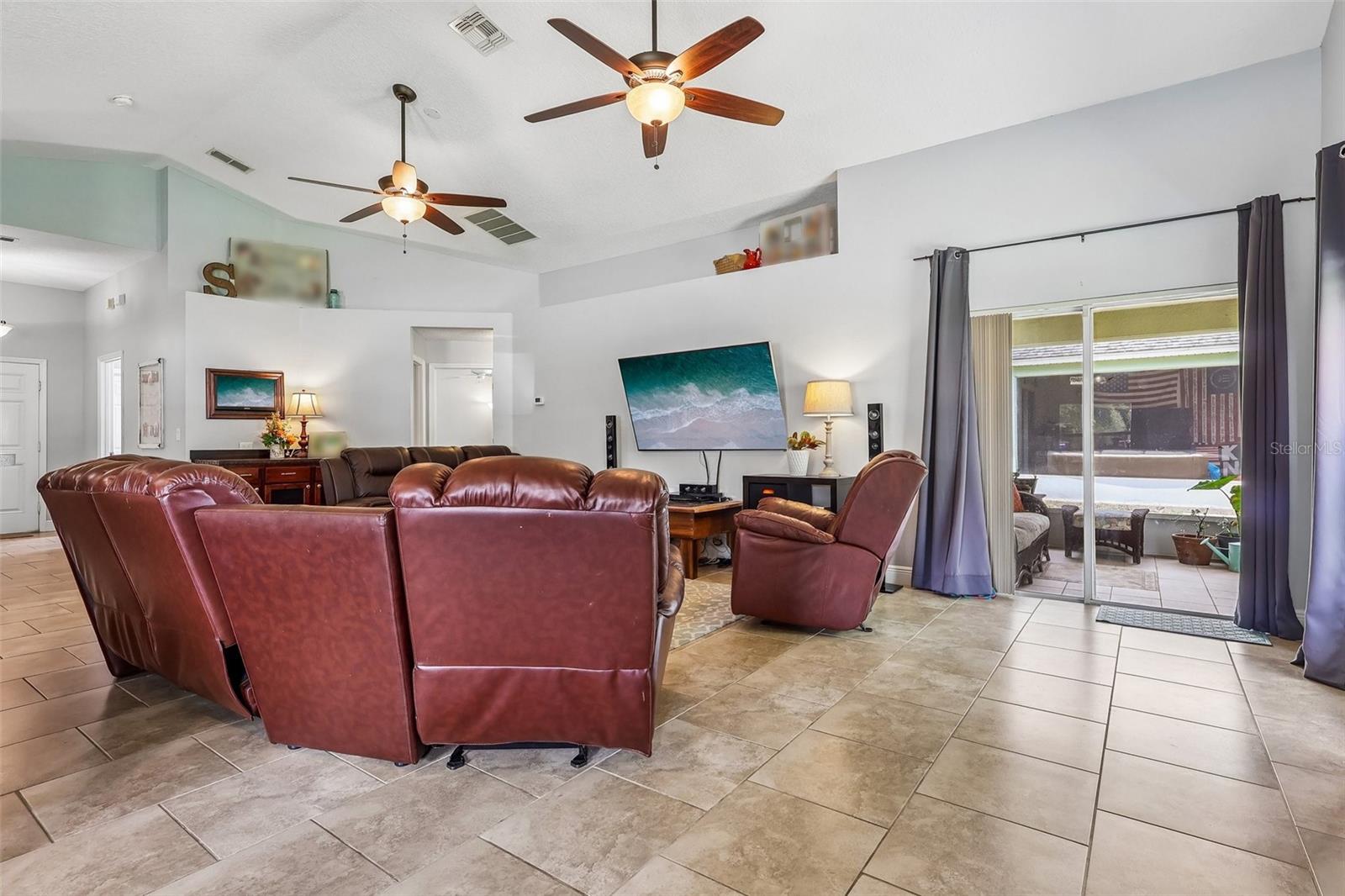 TAVARES CHELSEA OAKS - Residential