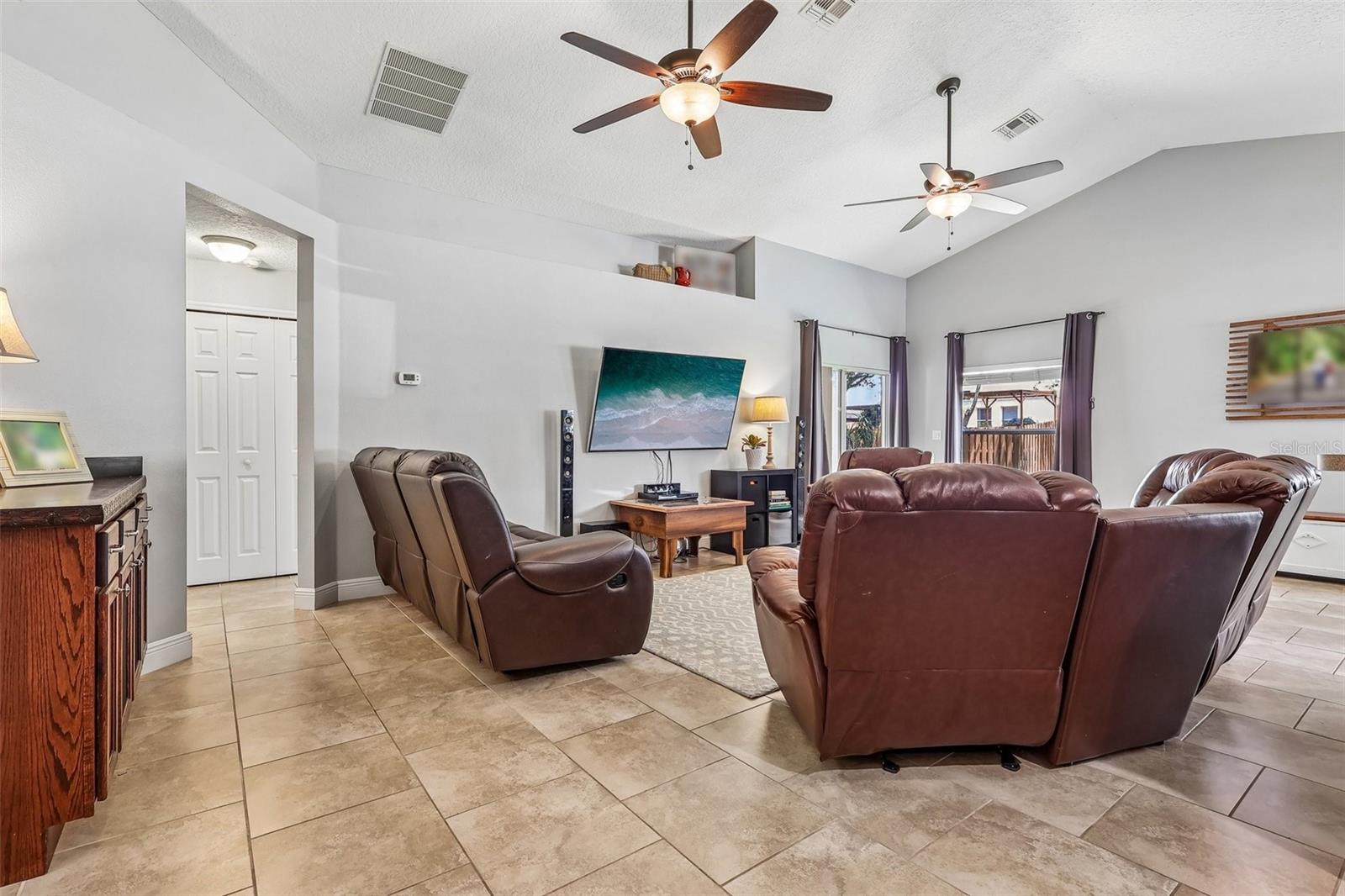 TAVARES CHELSEA OAKS - Residential