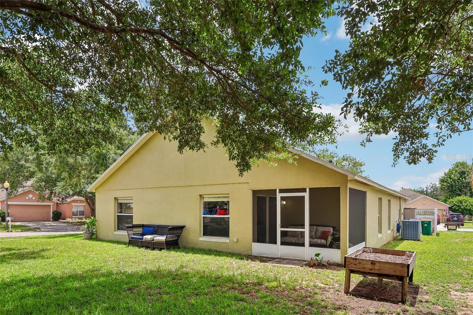 TAVARES CHELSEA OAKS - Residential