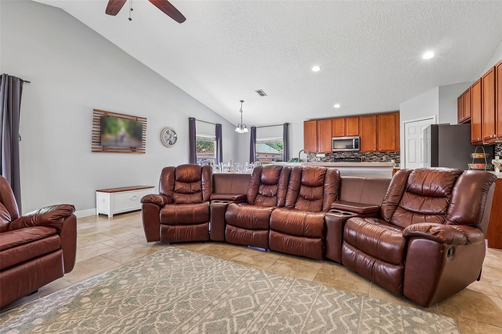 TAVARES CHELSEA OAKS - Residential