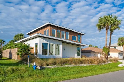 A home in PALM COAST