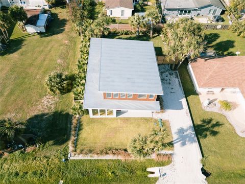 A home in PALM COAST