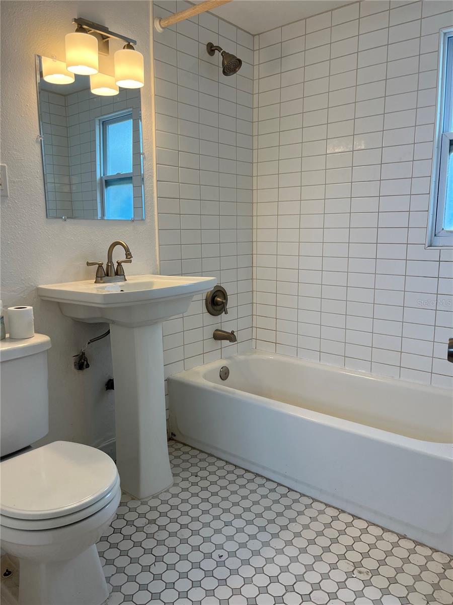 HALLS CENTRAL AVE 1 - Residential