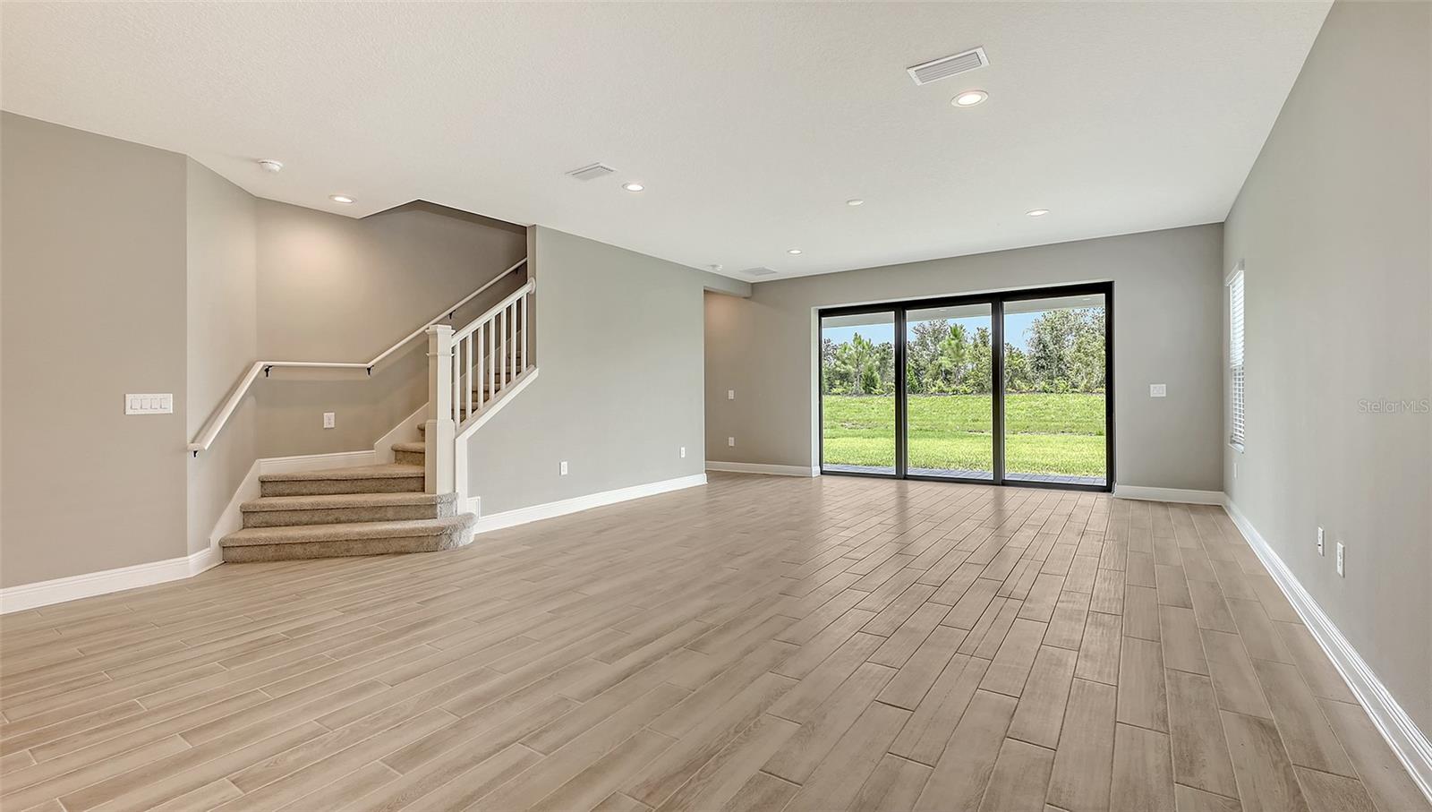 PALM GROVE AT LAKEWOOD RANCH - Residential