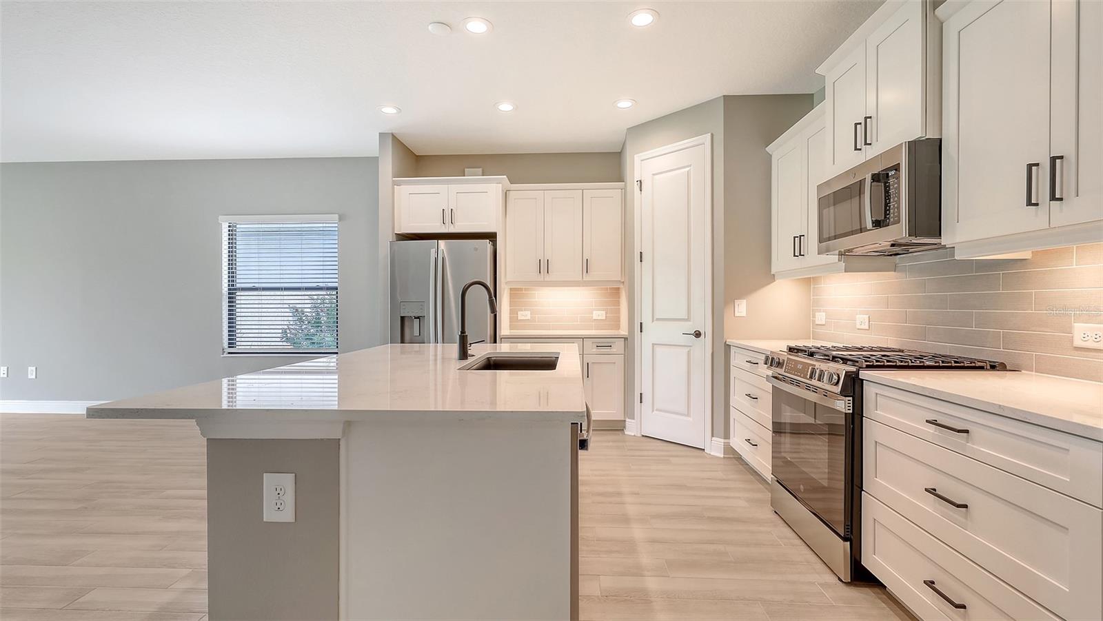 PALM GROVE AT LAKEWOOD RANCH - Residential