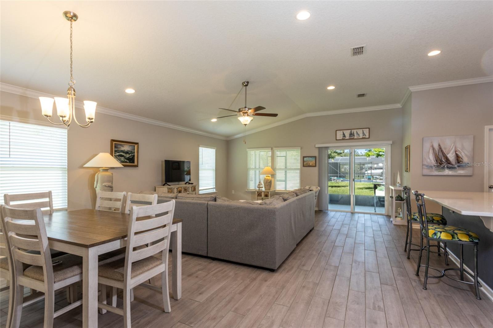 146 S HUMMINGBIRD PLACE