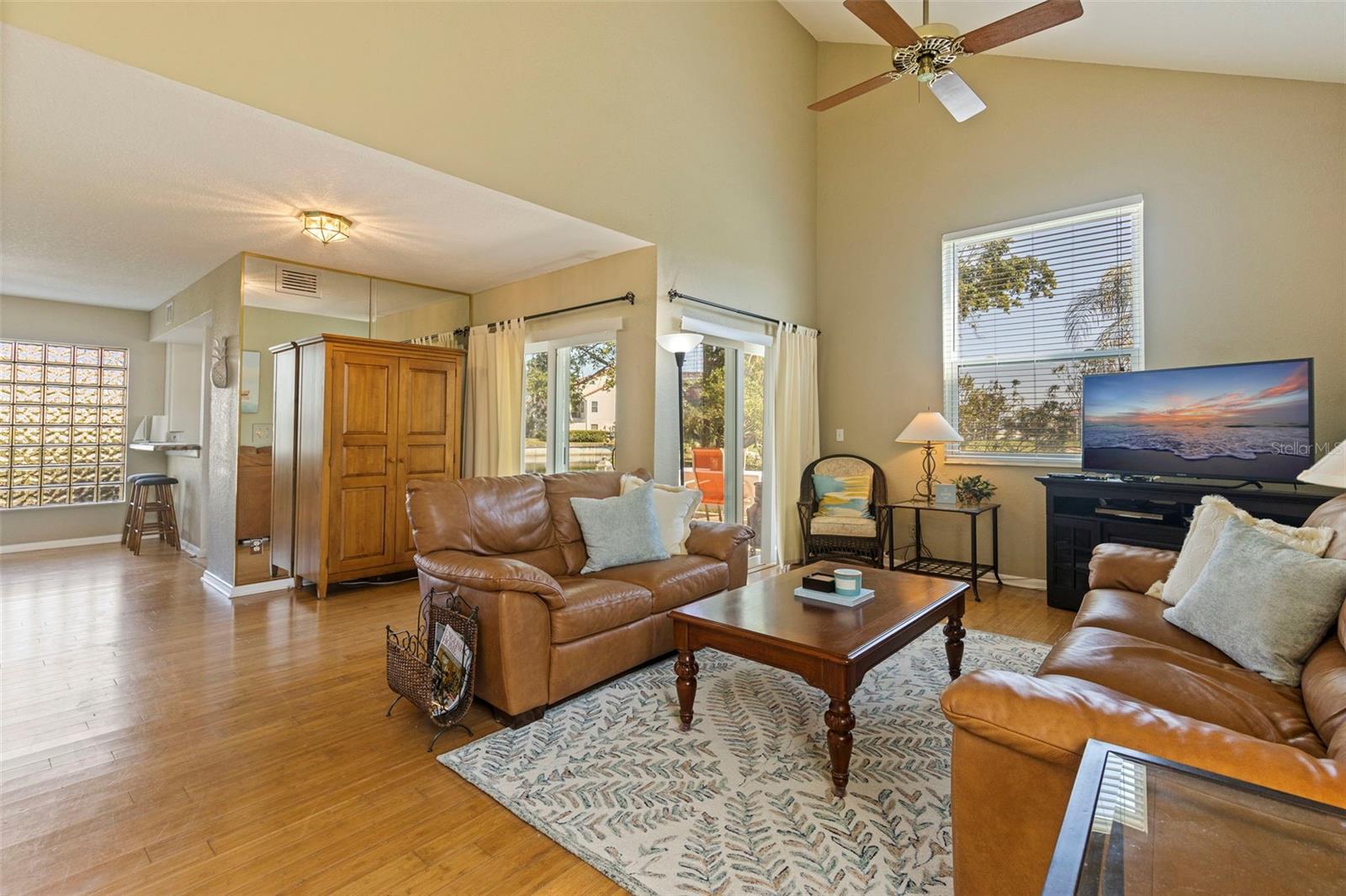 6105 MIRADA CIRCLE