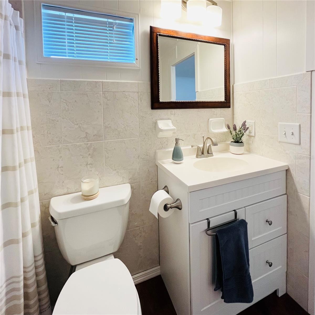 OAKWOOD MANOR - Residential