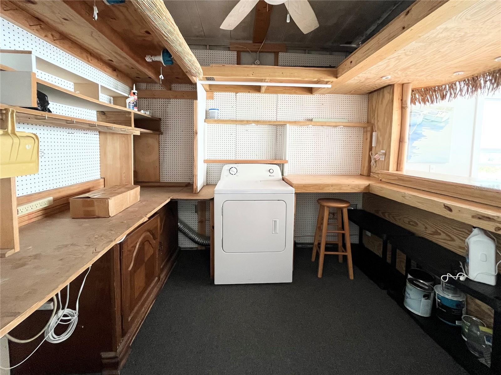 OAKWOOD MANOR - Residential