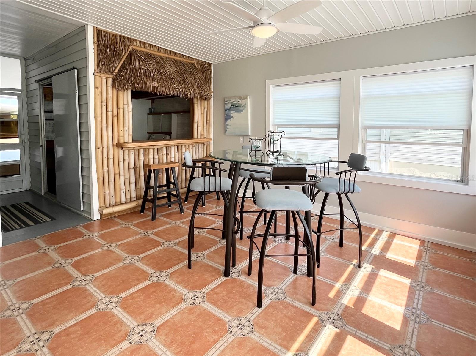 OAKWOOD MANOR - Residential