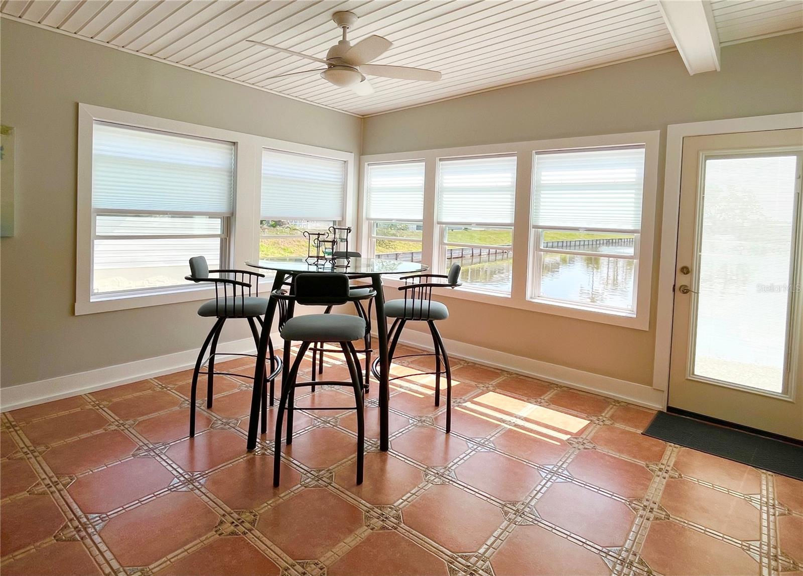 OAKWOOD MANOR - Residential