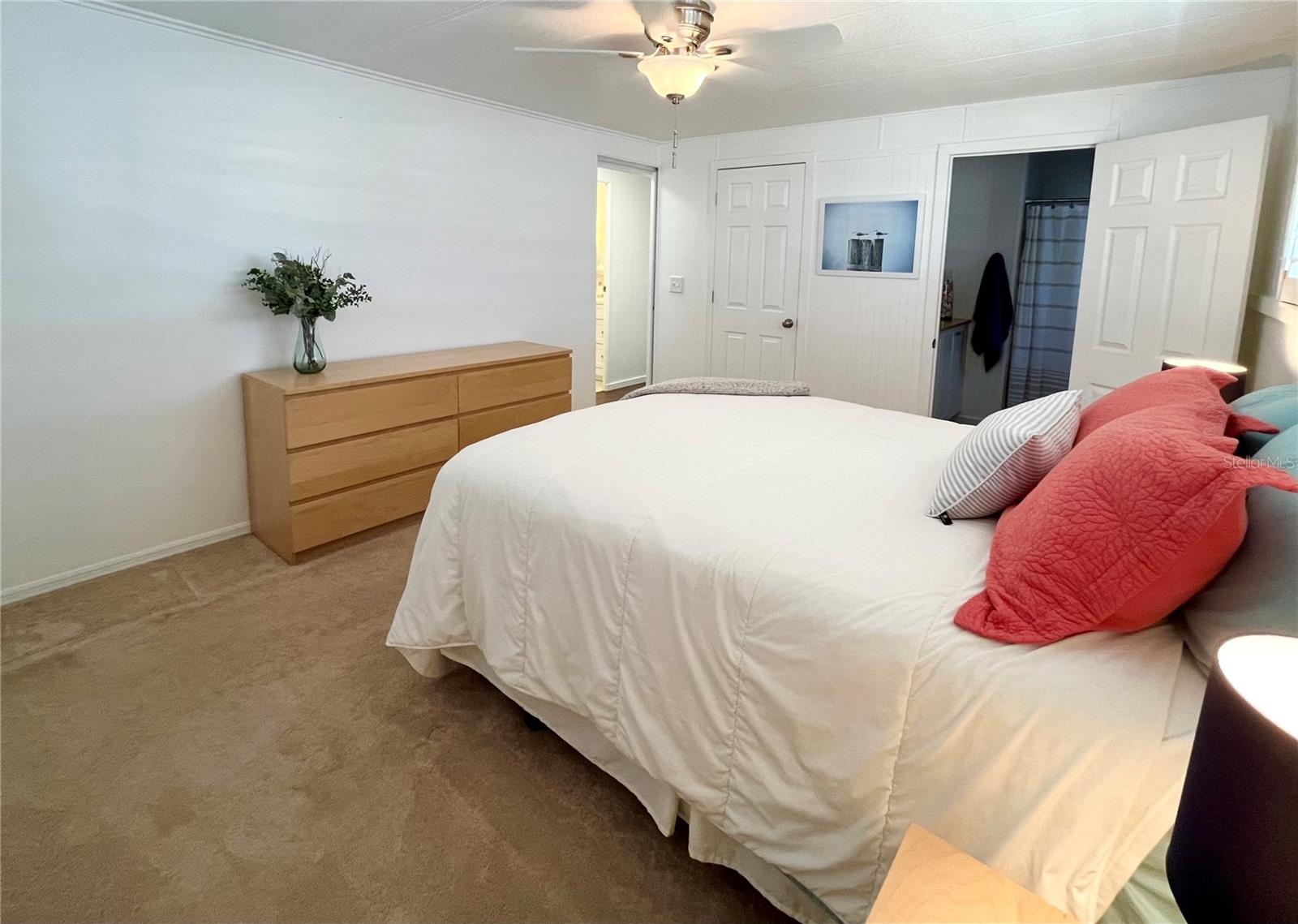 OAKWOOD MANOR - Residential