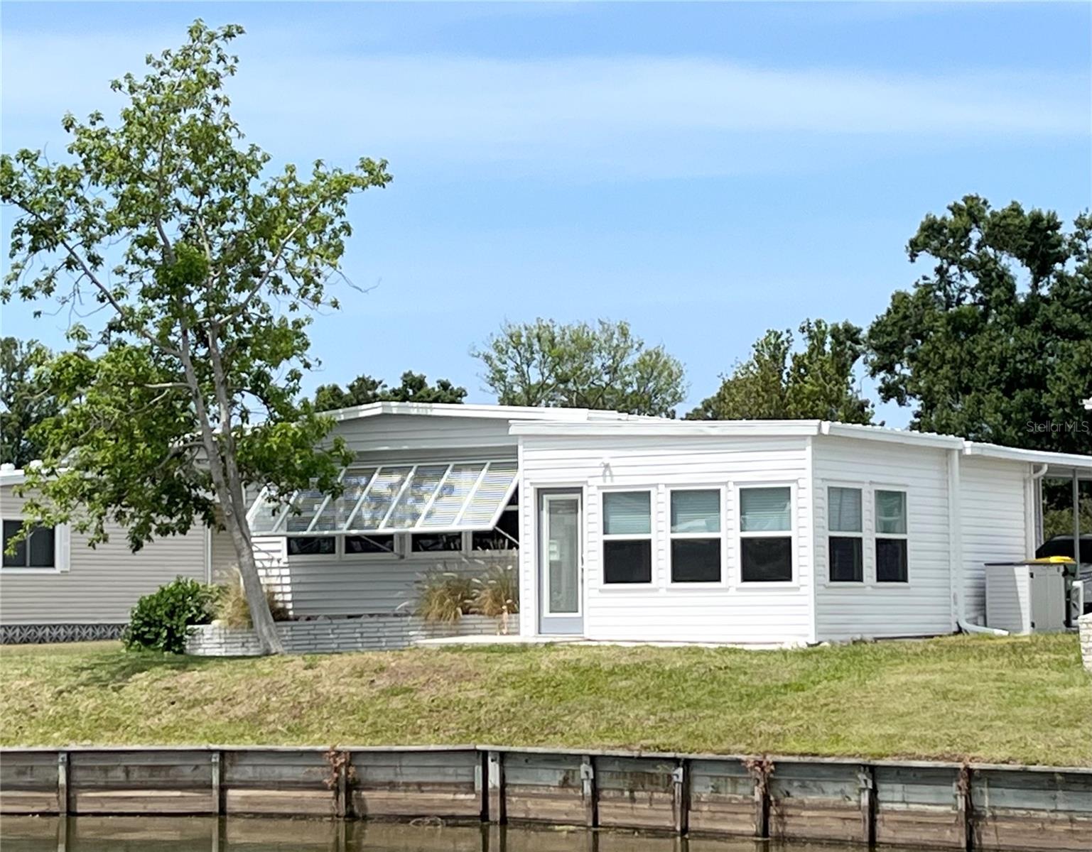 OAKWOOD MANOR - Residential