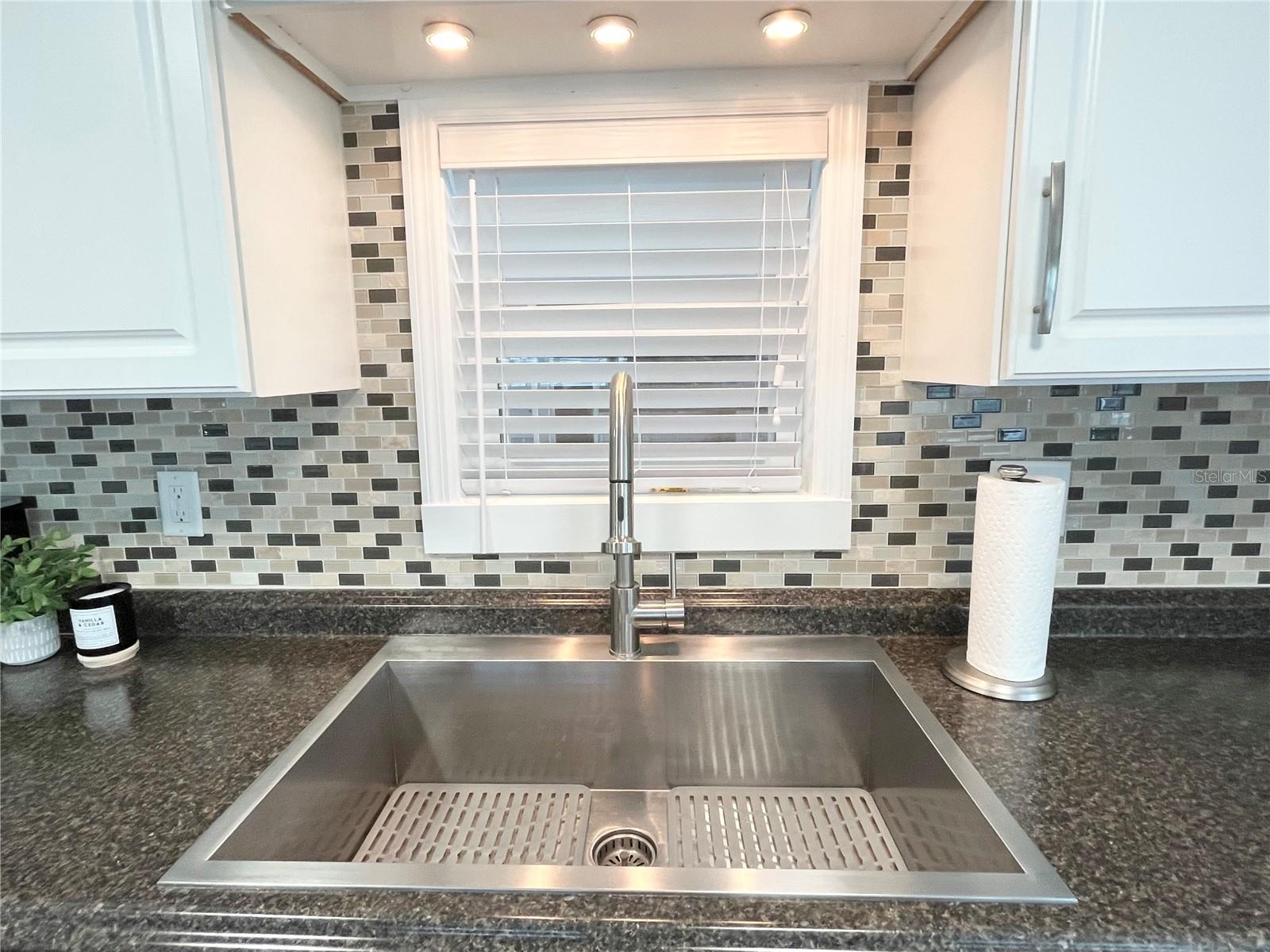 OAKWOOD MANOR - Residential