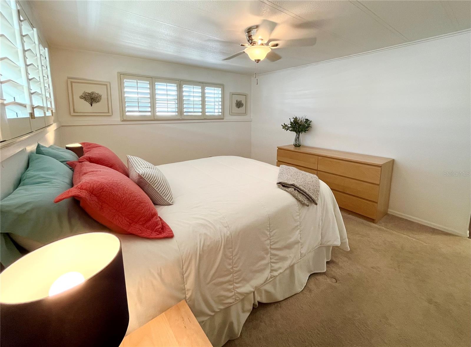 OAKWOOD MANOR - Residential