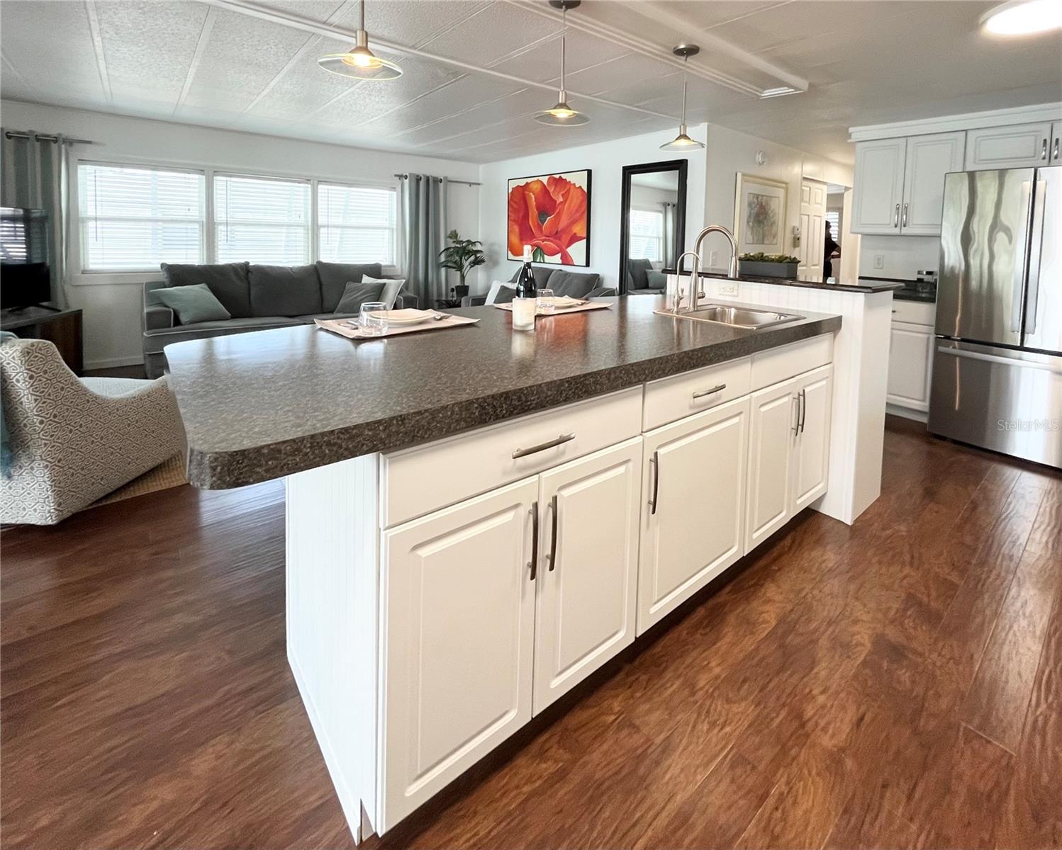 OAKWOOD MANOR - Residential