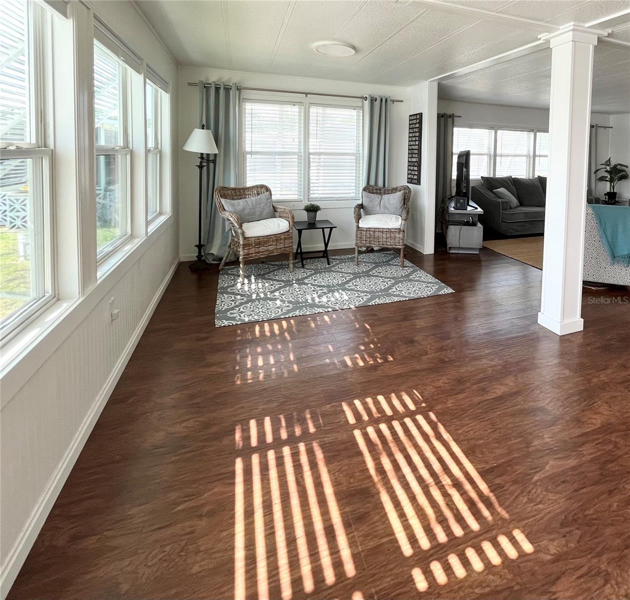 OAKWOOD MANOR - Residential