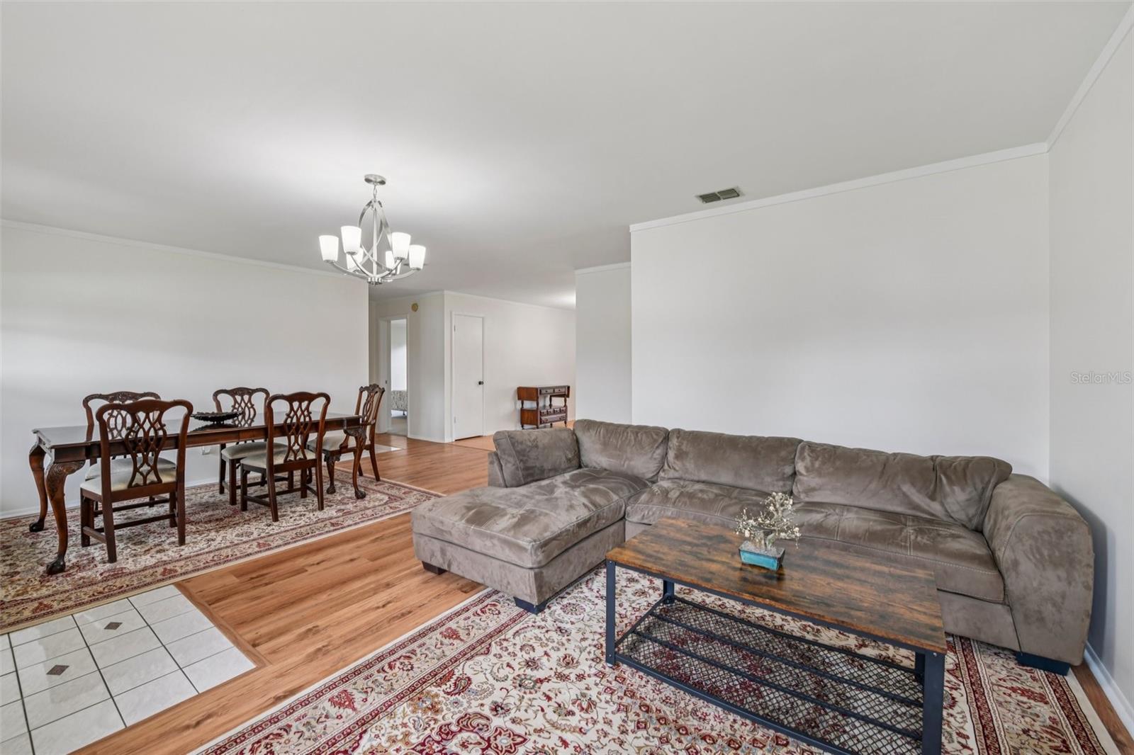 550 FLORAL DRIVE