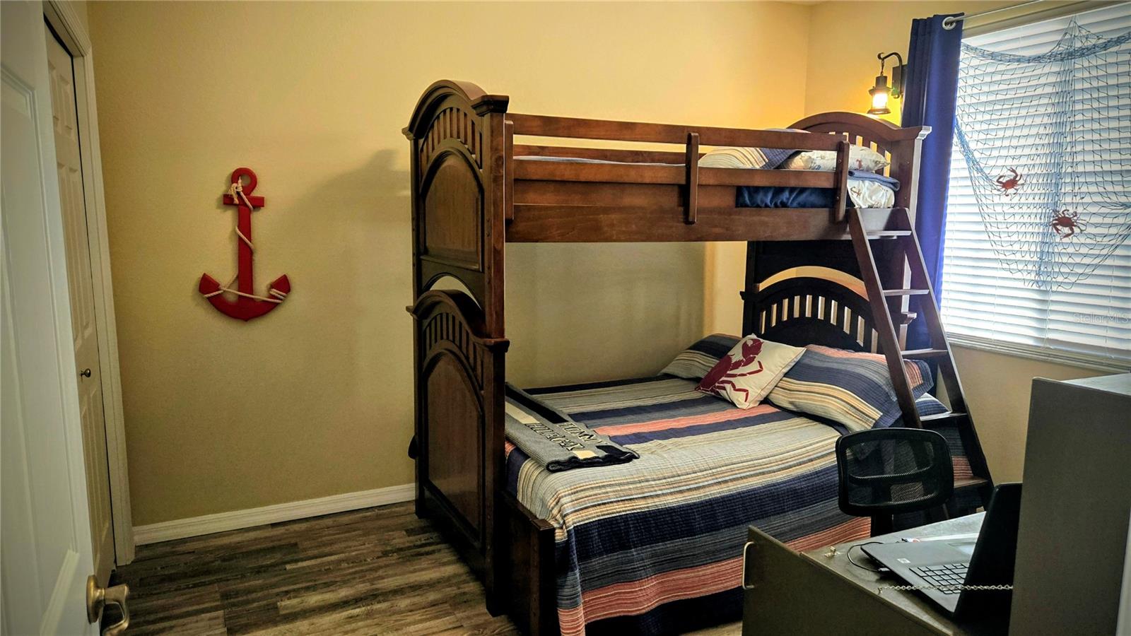 900 E MARION AVENUE 1201