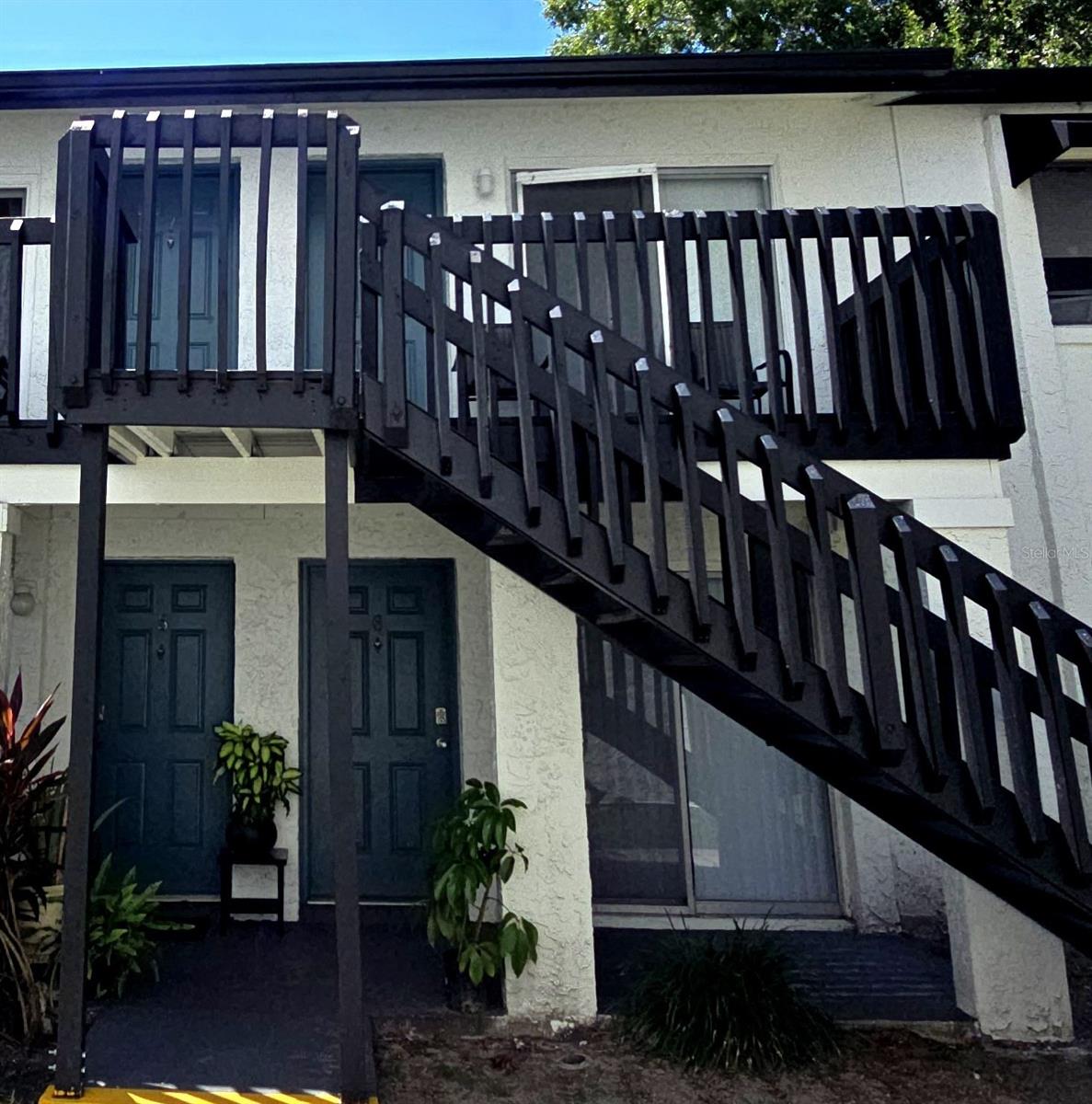 Beautiful 1st floor 1 bedroom condo in the Avalon Community in Orlando available to move in!
Large unit 838 sq ft of living space with open floor plan, spacious bedroom with walking in closet. Unit is freshly painted, laminate floors, no carpets, kitchen has stainless steel appliances. Water, sewer & trash are included in rent.
Gated Community with security patrol, offers 2 swimming pools, one is a large resort style pool, club house, fitness center, tennis court, basketball court, volleyball court, playground, and laundry facility.
It is conveniently located 10 min drive to Orlando International Airport, walking distance to shopping and restaurants, close to major highways 528, 408 and 417, Downtown Orlando and Theme Parks. HOA application fee $50 + Association approval fee $50.
Call or text today to schedule a showing!